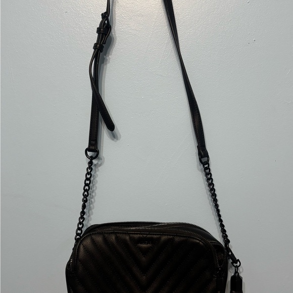 Aldo Black Chevron Crossbody Bag - Picture 1 of 5